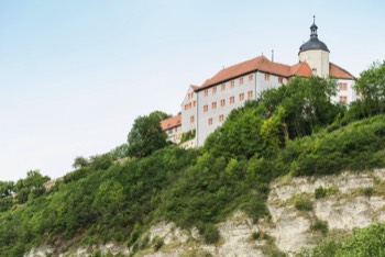  Das Alte Schloss aus dem Saaletal 