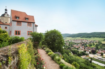  Blick auf das Alte Schloss vom Rokokoschloss 